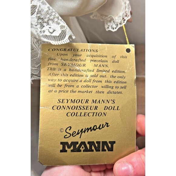 Limited Edition Seymour Mann's - Connoisseur Doll Collection - Bride Frederika - Picture 5 of 8